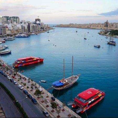 Penthouse -Centre Of Sliema - Best View In Malta Exterior foto